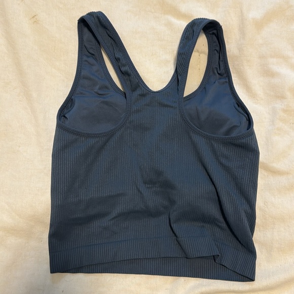 Navy blue padded workout top - Picture 2 of 2